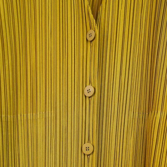 Issey Miyake Pleats Please Chartreuse Pleated Long Buttoned Cardigan - Picture 7 of 10